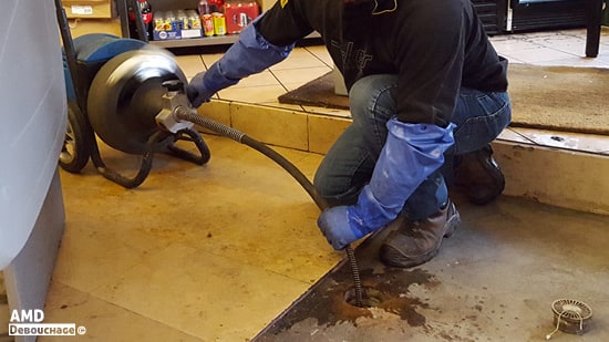 Débouchage sterput  chez un commerçant sur Charleroi, Namur, Mons, Brabant Wallon, Liège