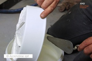 Préparation d'un badigeon époxy spécialement conçu pour le cuvelage des citernes d'eau
