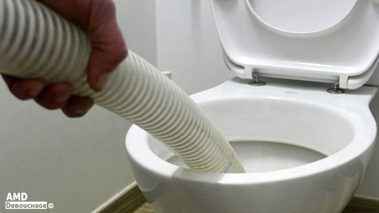 tarif entreprise spécialisée démontage débouchage wc toillette